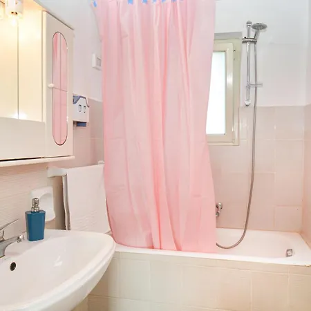 Pet Friendly In * Аугуста